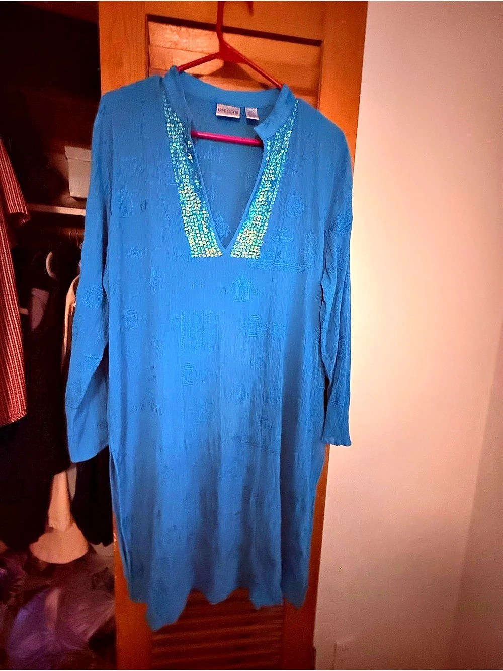 Chico's Embellished sheath Dress in Blue Size 3 Like New slits down both sides